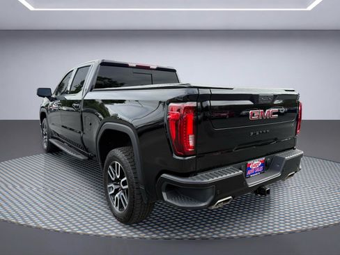 Used 2022 GMC Sierra 1500 AT4 w/ AT4 Premium Package AWD/4WD image 4