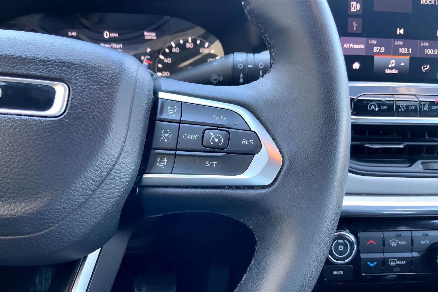 Used 2024 Jeep Compass Limited AWD/4WD image 25