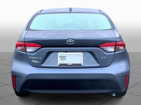Used 2025 Toyota Corolla LE w/ Convenience Package image 5