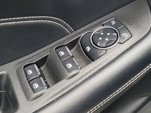 Used 2024 Ford Edge Titanium image 27