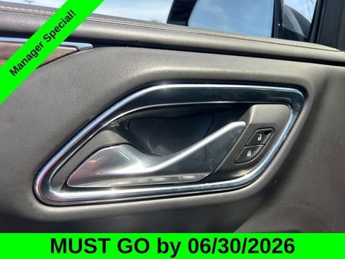 Used 2024 Chevrolet Suburban Premier AWD/4WD image 12