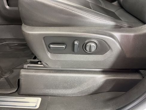 Used 2022 Chevrolet Silverado 1500 LTZ w/ Safety Package II image 23