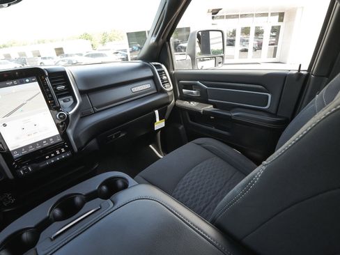 Used 2026 RAM 2500 Big Horn AWD/4WD image 44