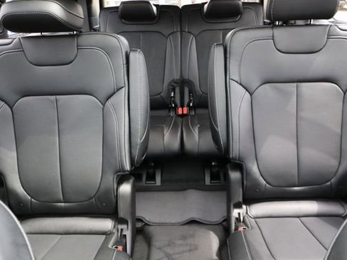 New 2026 Jeep Grand Cherokee L Limited AWD/4WD image 39