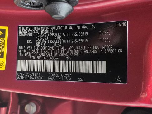 Used 2019 Toyota Highlander SE w/ Carpet Mat Package (TMS) AWD/4WD image 33