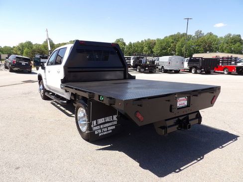 Used 2024 Chevrolet Silverado 3500 LT w/ Convenience Package image 5