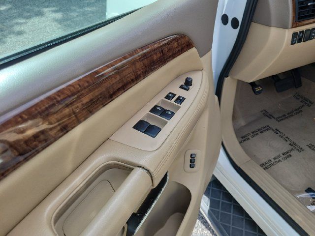Used 2011 Nissan Armada Platinum w/ 2nd Row Captain Seat Pkg AWD/4WD image 17