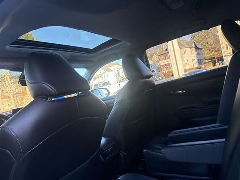 Certified 2023 Toyota Highlander XLE image 14