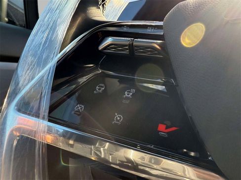 New 2026 Cadillac Vistiq Luxury image 18