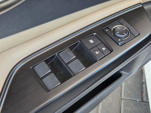 Used 2019 Lexus ES 350 w/ Premium Package FWD image 24