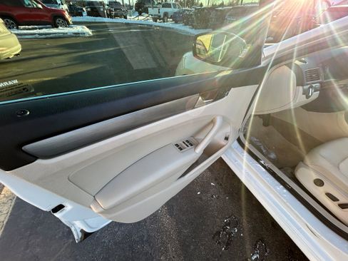 Used 2015 Volkswagen Passat 1.8T SE image 7