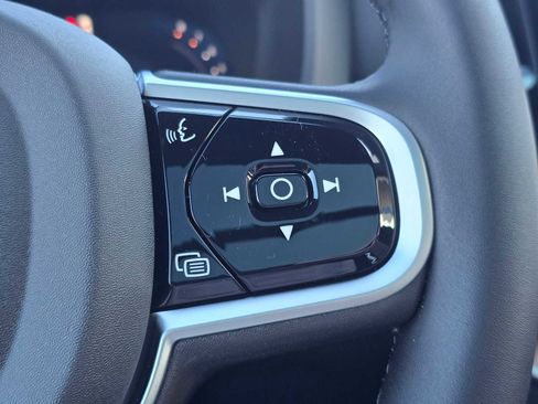 New 2026 Volvo XC60 B5 Plus w/ Climate Package image 31