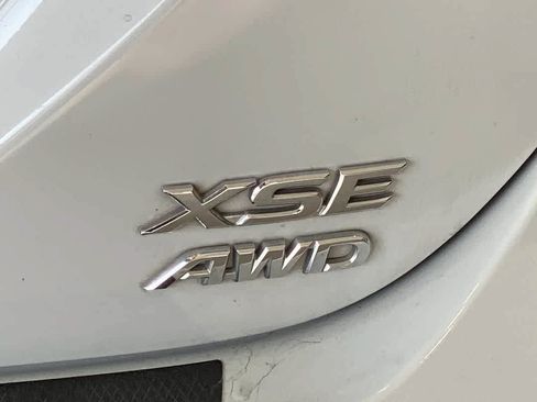 Used 2022 Toyota Camry XSE AWD/4WD image 11