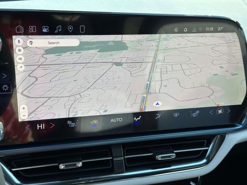 New 2026 Chevrolet Equinox EV LT image 10