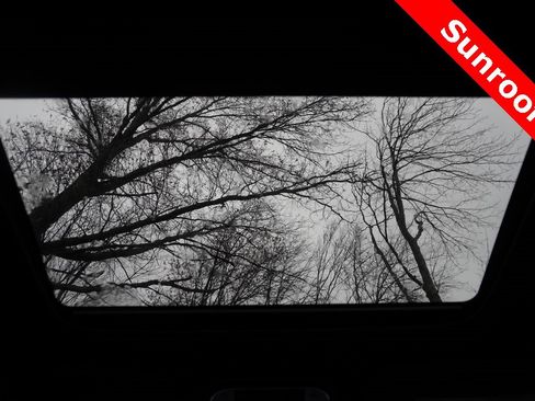 Used 2020 Jeep Grand Cherokee SRT image 23