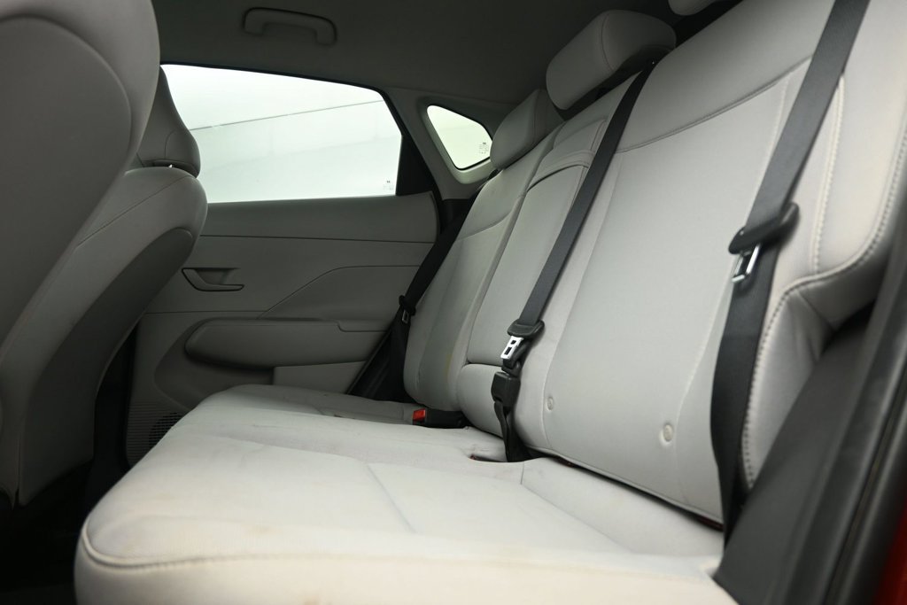 Used 2025 Hyundai Kona SEL AWD/4WD image 14