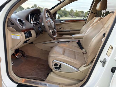 Used 2011 Mercedes-Benz ML 63 AMG 4MATIC image 28