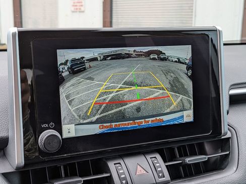 Used 2024 Toyota RAV4 XLE Premium FWD image 25