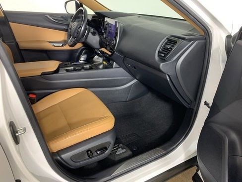 Used 2023 Lexus NX 250 FWD w/ Premium Package image 39
