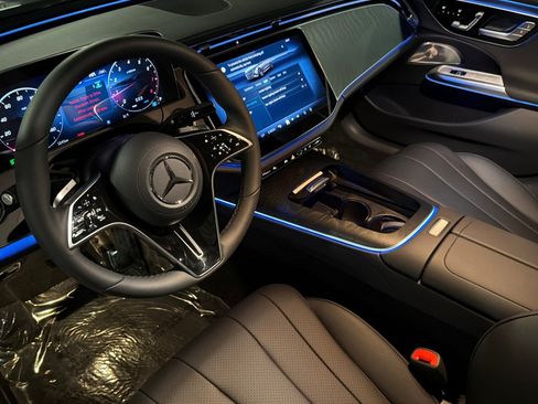 New 2026 Mercedes-Benz E 350 Sedan image 9