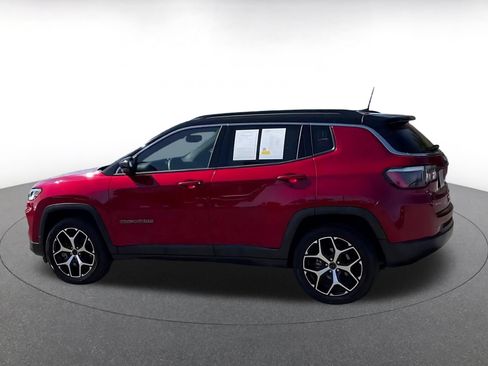 Used 2025 Jeep Compass Limited AWD/4WD image 8