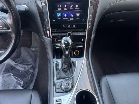 Used 2018 INFINITI Q50 Luxe w/ Essential Package (3.0T Luxe) AWD/4WD image 32