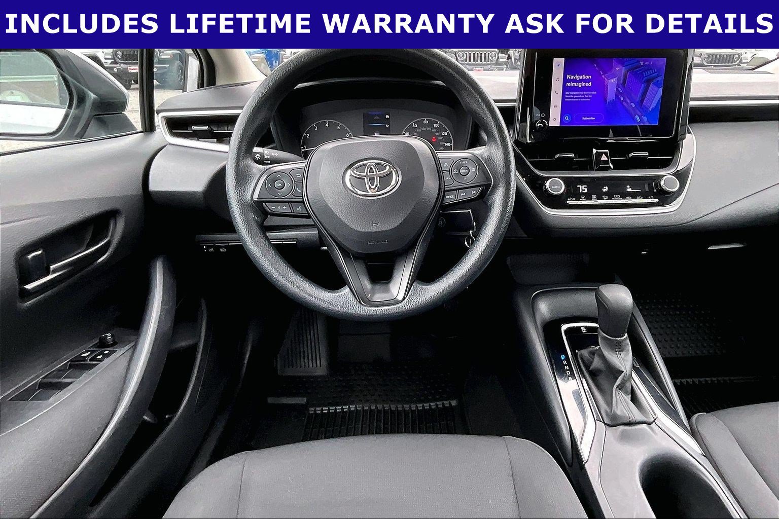 Used 2024 Toyota Corolla LE FWD image 5