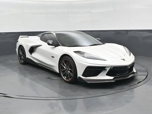Used 2023 Chevrolet Corvette Stingray Premium Conv w/ Z51 Performance Package RWD image 1