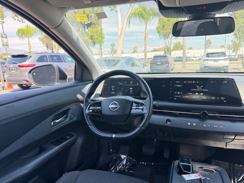 Used 2023 Nissan Ariya FWD image 22
