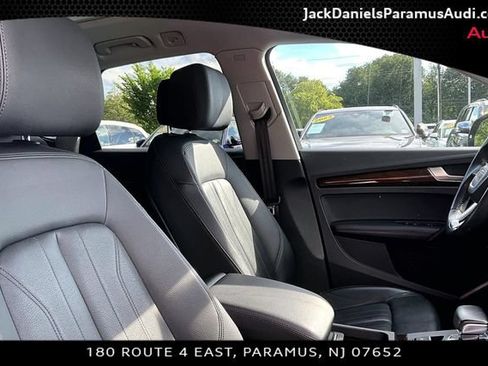 Used 2019 Audi Q5 2.0T Premium Plus w/ Premium Plus Package AWD/4WD image 7