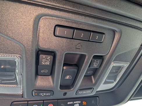 Used 2025 Chevrolet Silverado 1500 High Country w/ High Country Premium Package image 28