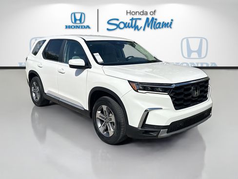 Certified 2025 Honda Pilot EX-L image 1