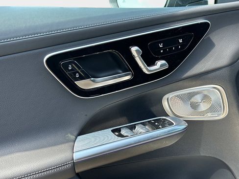 New 2025 Mercedes-Benz GLC 350e 4MATIC image 18