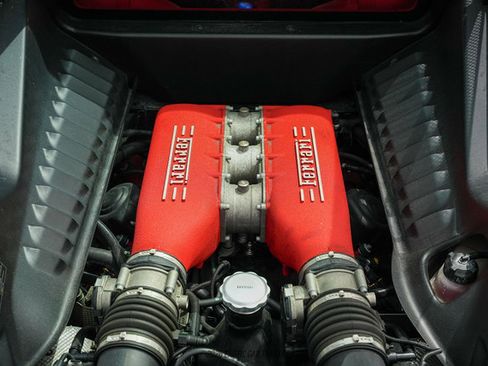 Used 2012 Ferrari 458 Italia Coupe RWD image 15