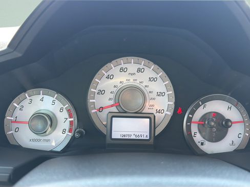Used 2012 Honda Pilot Touring image 20