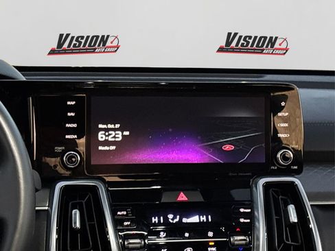 Certified 2022 Kia Sorento SX image 20