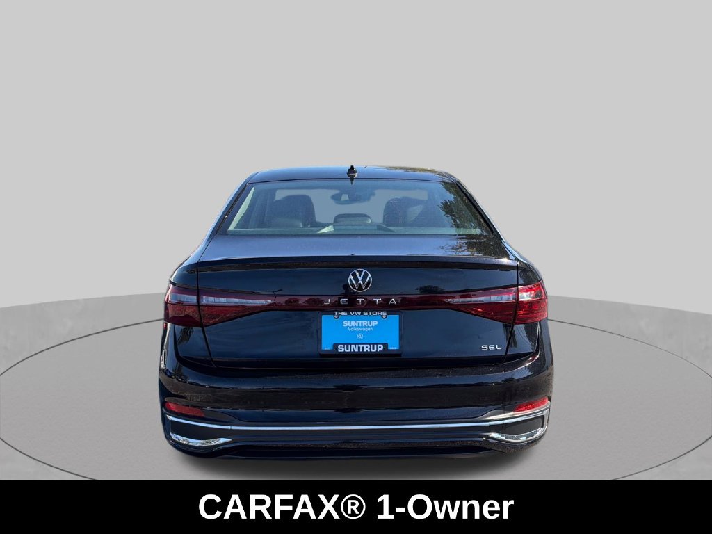 Used 2025 Volkswagen Jetta SEL FWD image 4