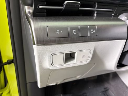 Used 2024 Hyundai Kona SEL AWD/4WD image 14