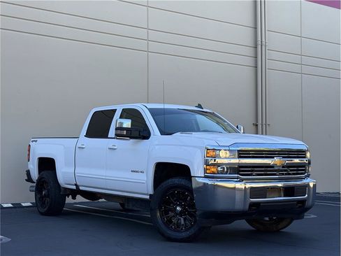 Used 2016 Chevrolet Silverado 2500 LT AWD/4WD image 23