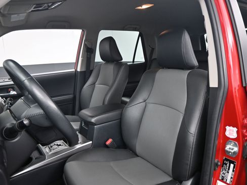 Certified 2024 Toyota 4Runner SR5 image 17