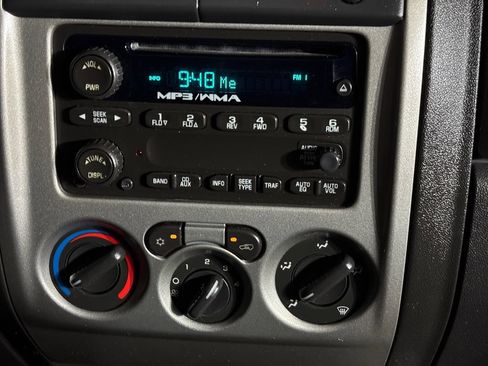 Used 2011 Chevrolet Colorado LT w/ LPO--Chrome Package AWD/4WD image 13
