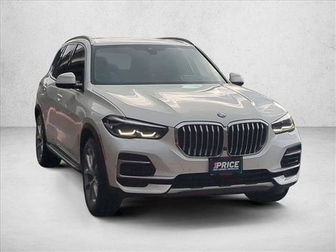 Used 2023 BMW X5 xDrive40i AWD/4WD image 3