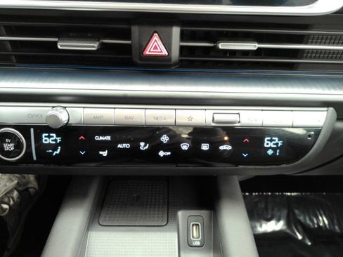 Used 2024 Hyundai Ioniq 6 SEL image 45