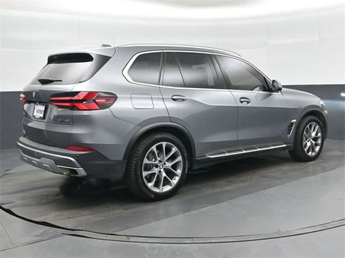 Used 2025 BMW X5 xDrive40i image 3