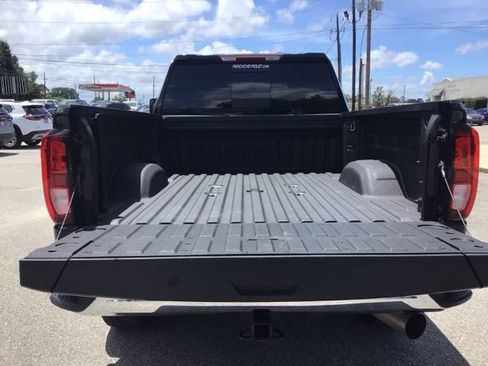 Used 2025 GMC Sierra 2500 SLE w/ Preferred Package AWD/4WD image 18
