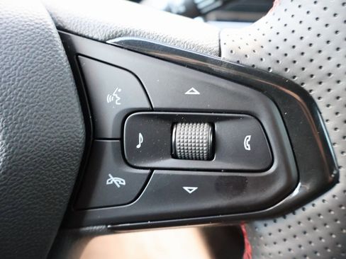 New 2026 Chevrolet Trax RS w/ Sunroof Package image 18