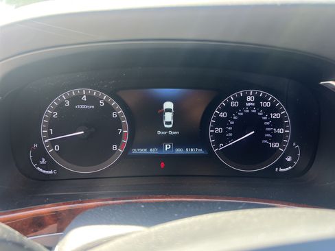Used 2014 Hyundai Equus Signature RWD image 21