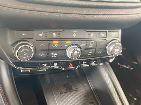 Used 2023 Dodge Durango R/T AWD/4WD image 16