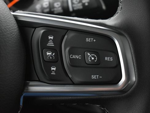 New 2026 Jeep Wrangler Unlimited Sahara AWD/4WD image 19