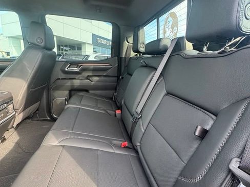 Used 2024 GMC Sierra 1500 Denali w/ Denali Reserve Package AWD/4WD image 8